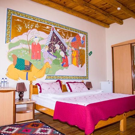 Hovli Poyon Hotel Бухара Екстериор снимка