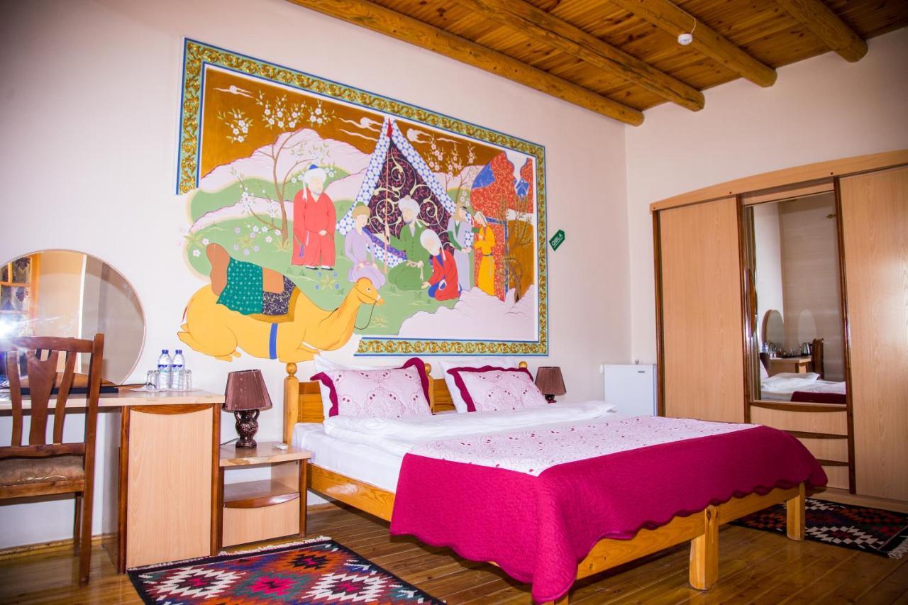 Hovli Poyon Hotel Бухара Екстериор снимка