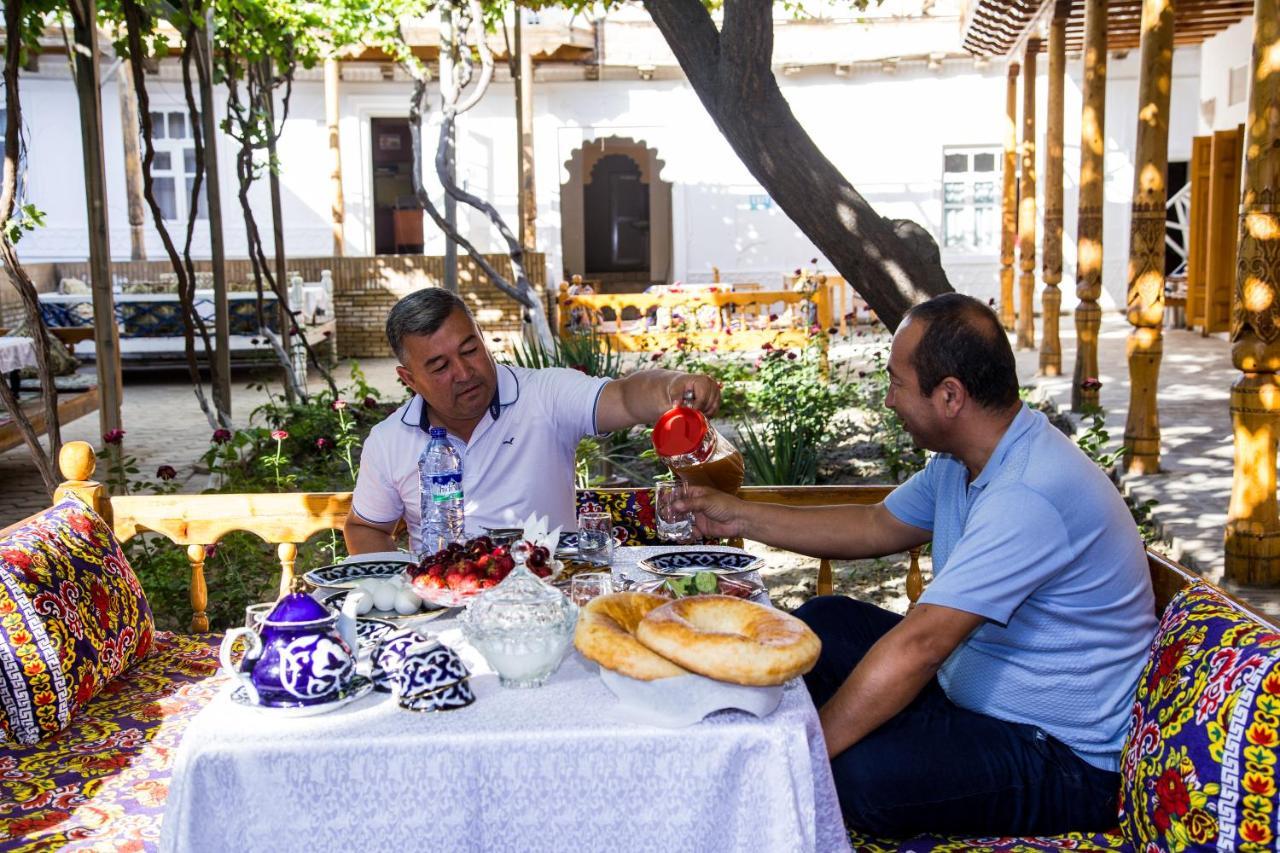 Hovli Poyon Hotel Бухара Екстериор снимка