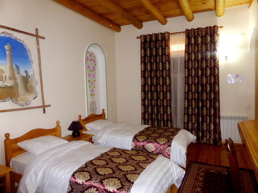 Hovli Poyon Hotel Бухара Екстериор снимка