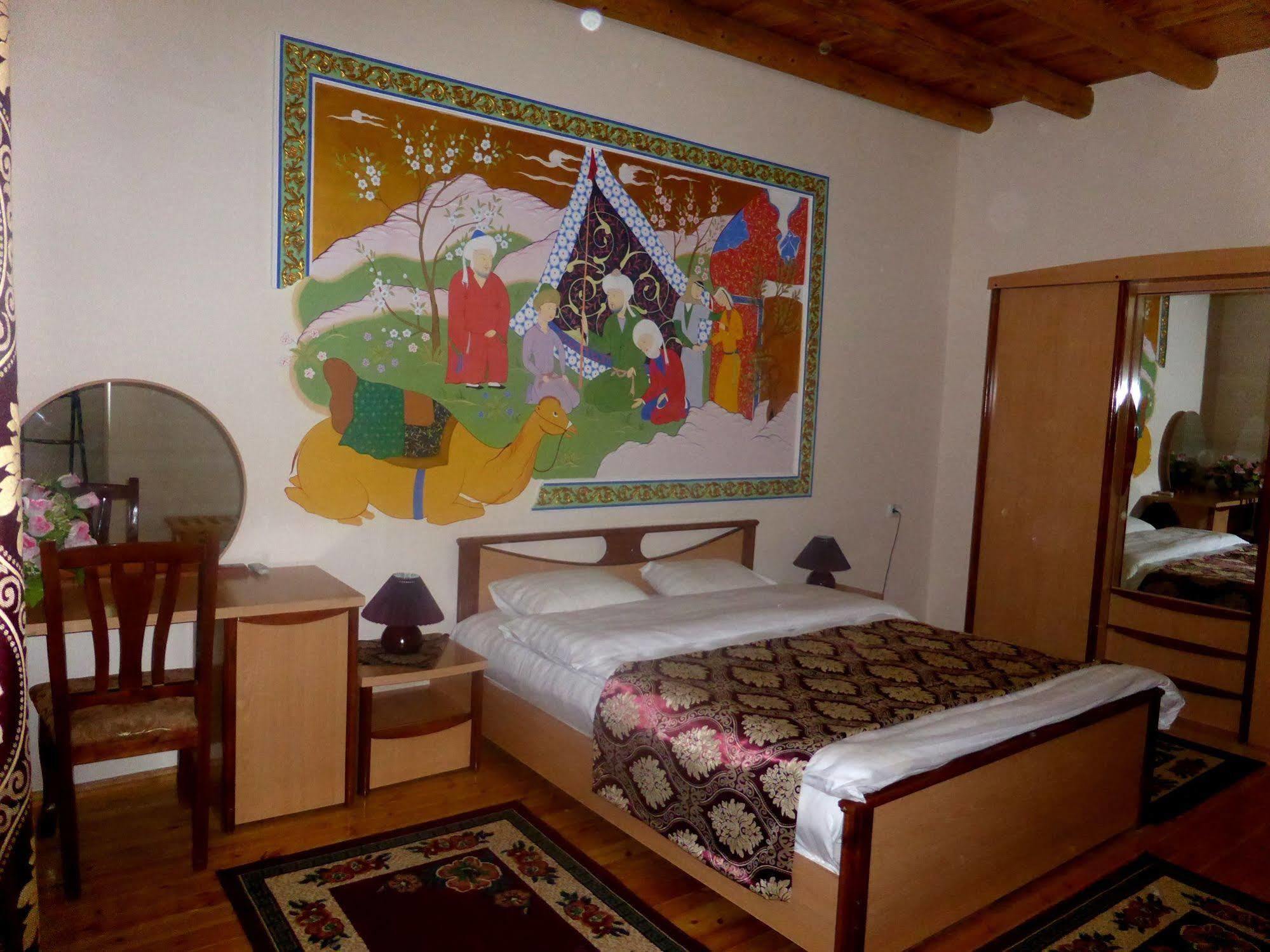 Hovli Poyon Hotel Бухара Екстериор снимка