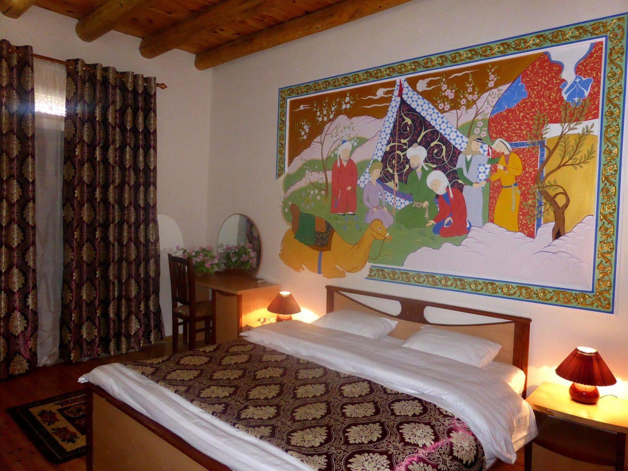 Hovli Poyon Hotel Бухара Екстериор снимка